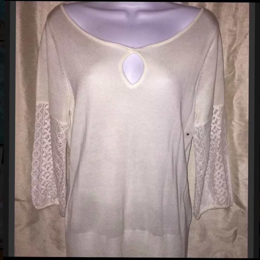 NEW YORK & COMPANY Sweater Lace Sleeve Size M